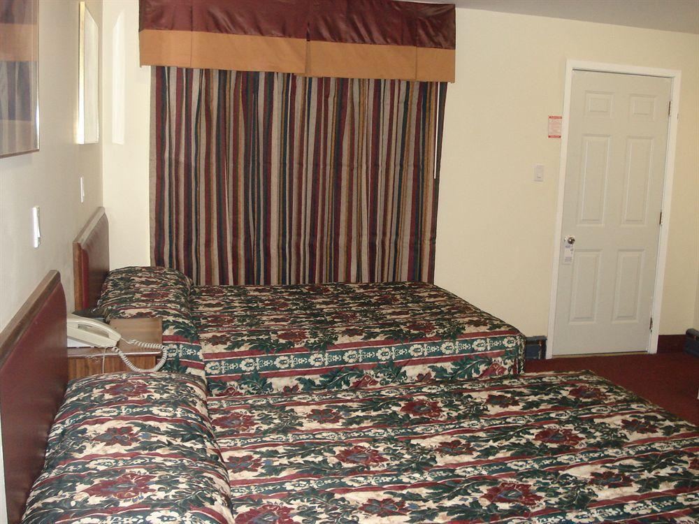 Lincoln Motel Sturgeon Falls Eksteriør bilde