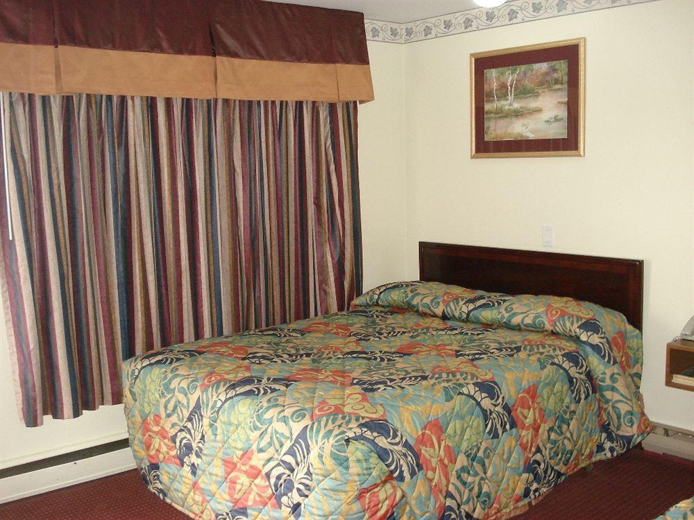 Lincoln Motel Sturgeon Falls Eksteriør bilde