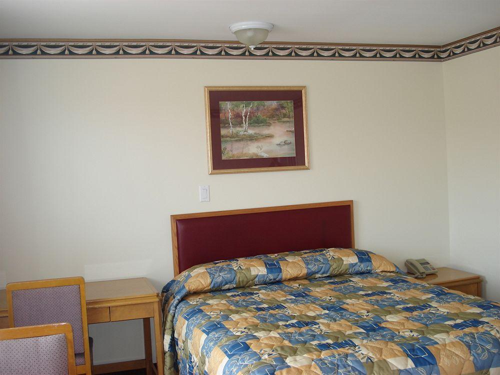 Lincoln Motel Sturgeon Falls Eksteriør bilde