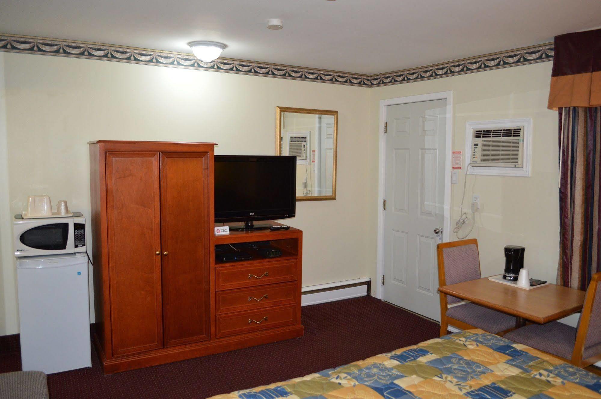 Lincoln Motel Sturgeon Falls Eksteriør bilde
