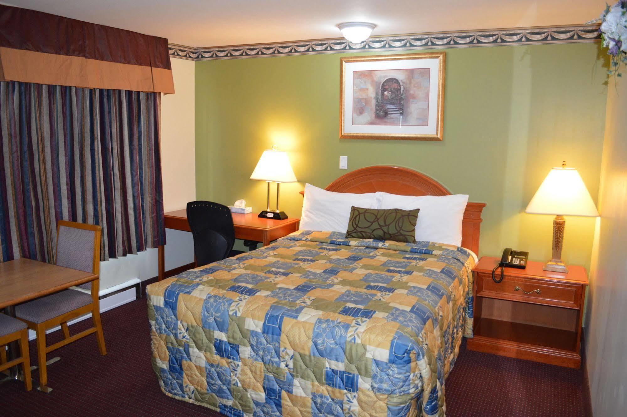 Lincoln Motel Sturgeon Falls Eksteriør bilde