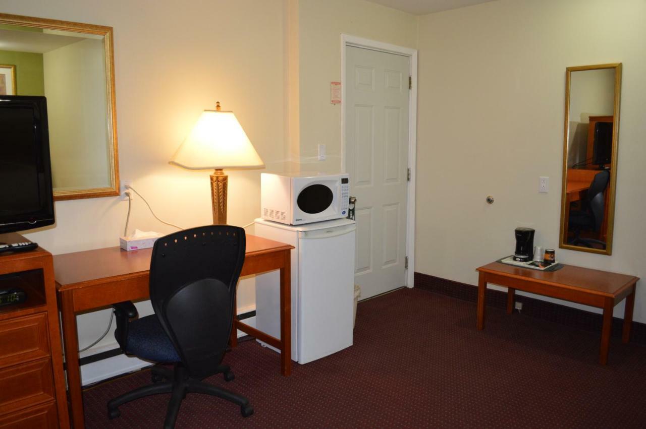 Lincoln Motel Sturgeon Falls Eksteriør bilde