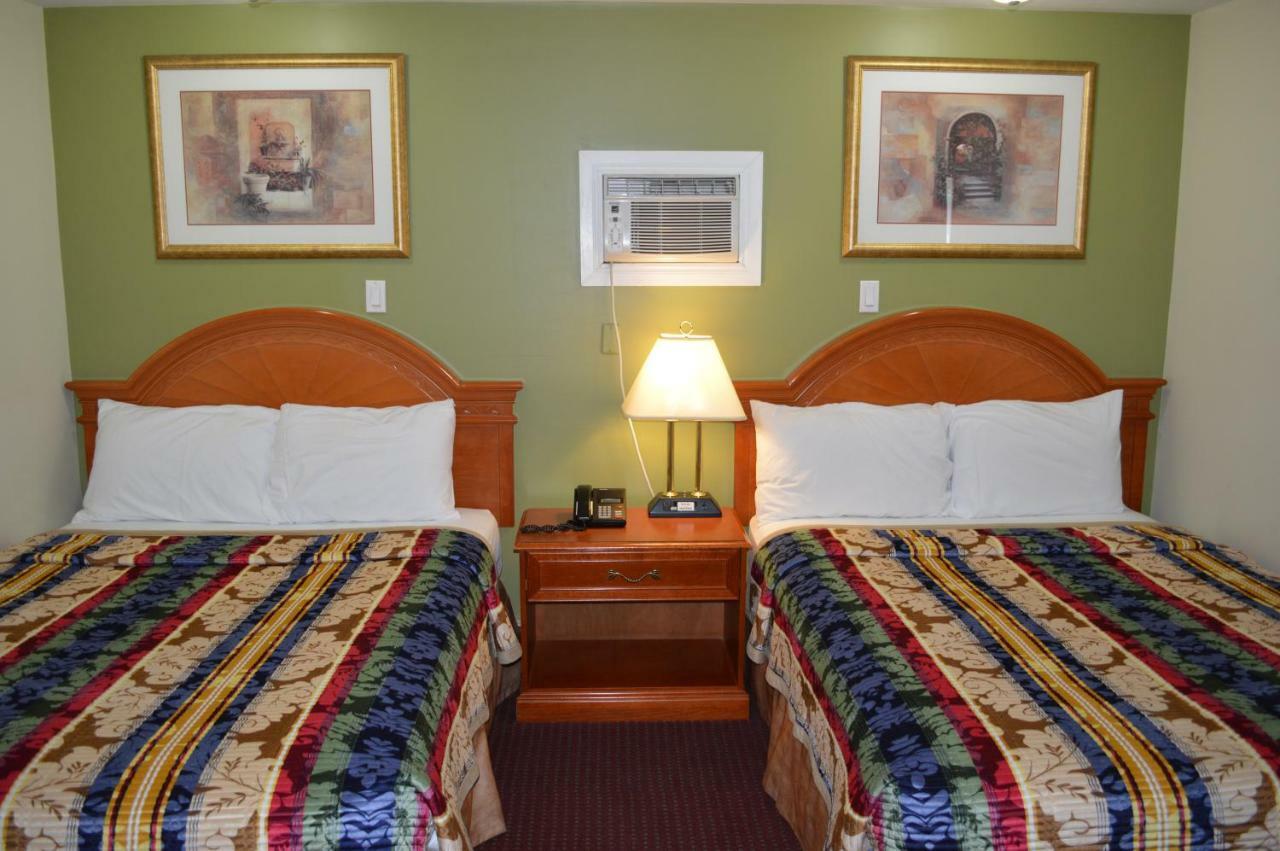 Lincoln Motel Sturgeon Falls Eksteriør bilde
