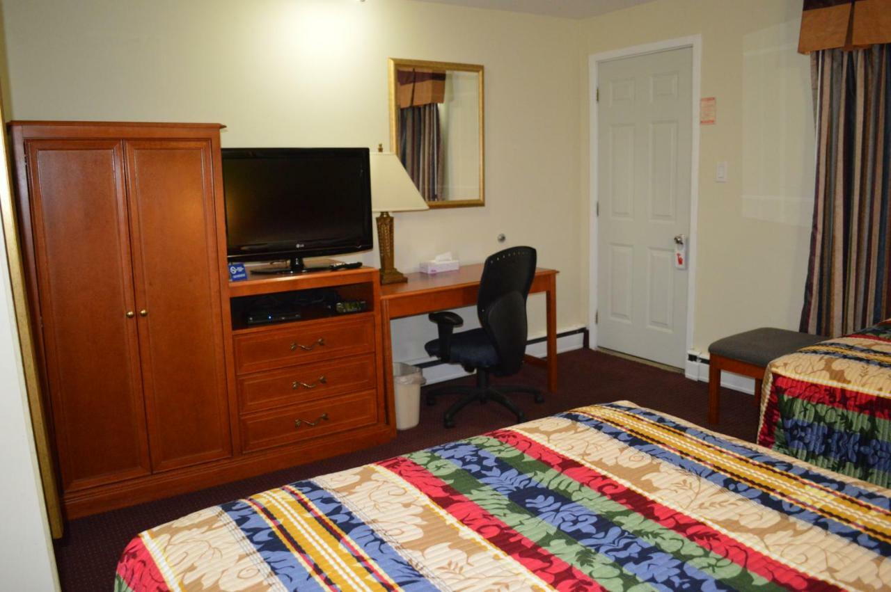 Lincoln Motel Sturgeon Falls Eksteriør bilde