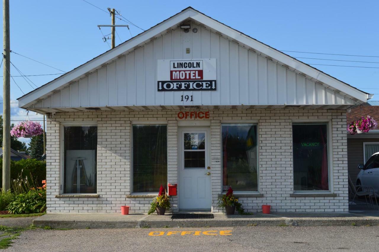 Lincoln Motel Sturgeon Falls Eksteriør bilde